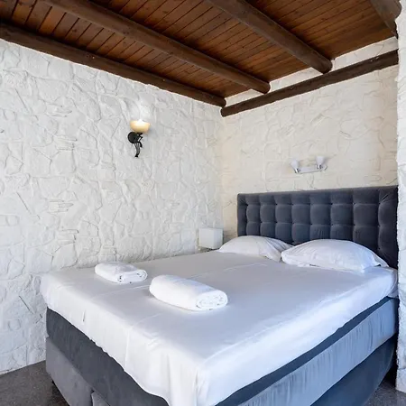 Unique Penthouse In Boliches By Costarentals - Ref 80
